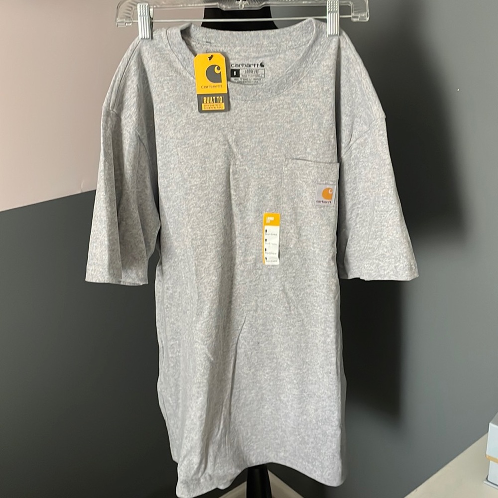 NWT Mens size small Carhartt short sleeve tee